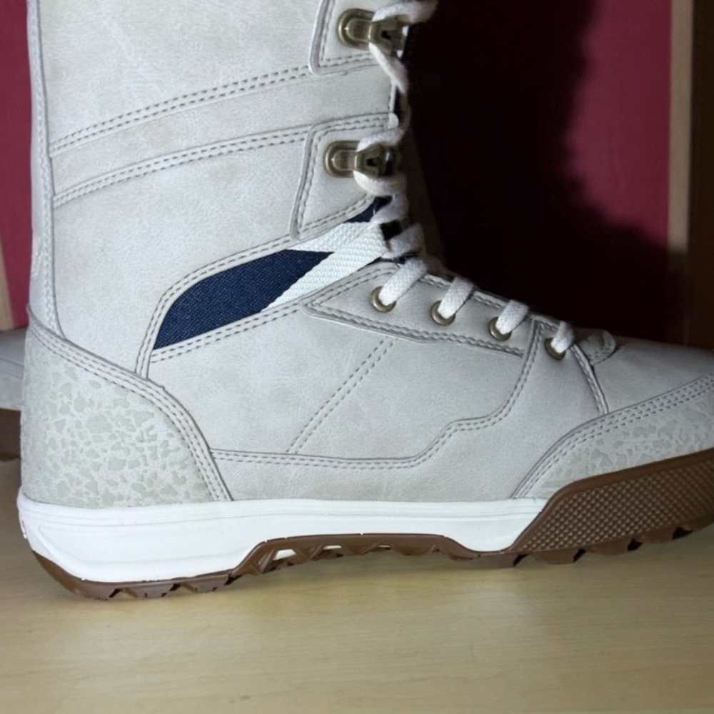 Vans Invado Pro Snowboard Boots - Picture 6 of 16
